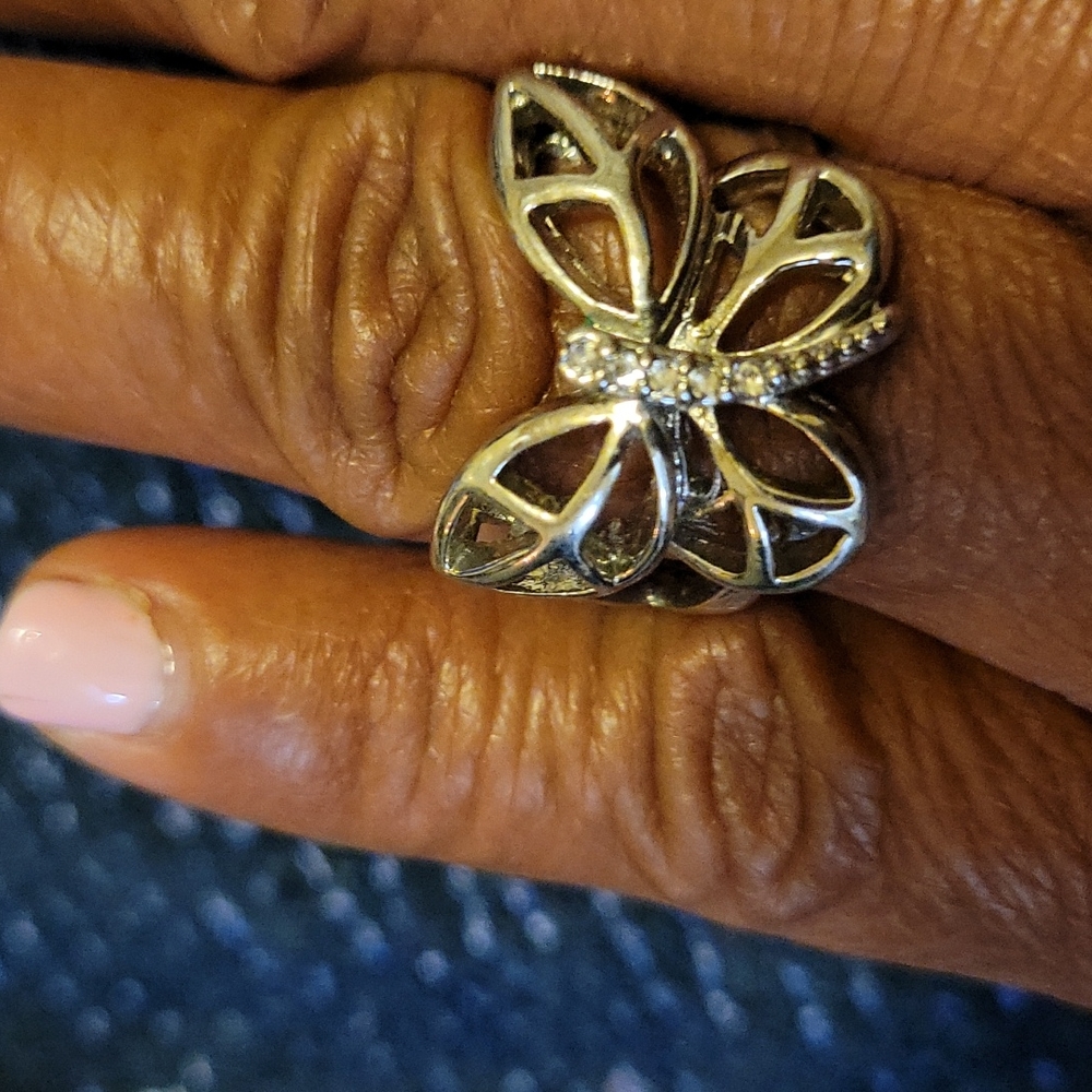 Dragonfly inspired ring